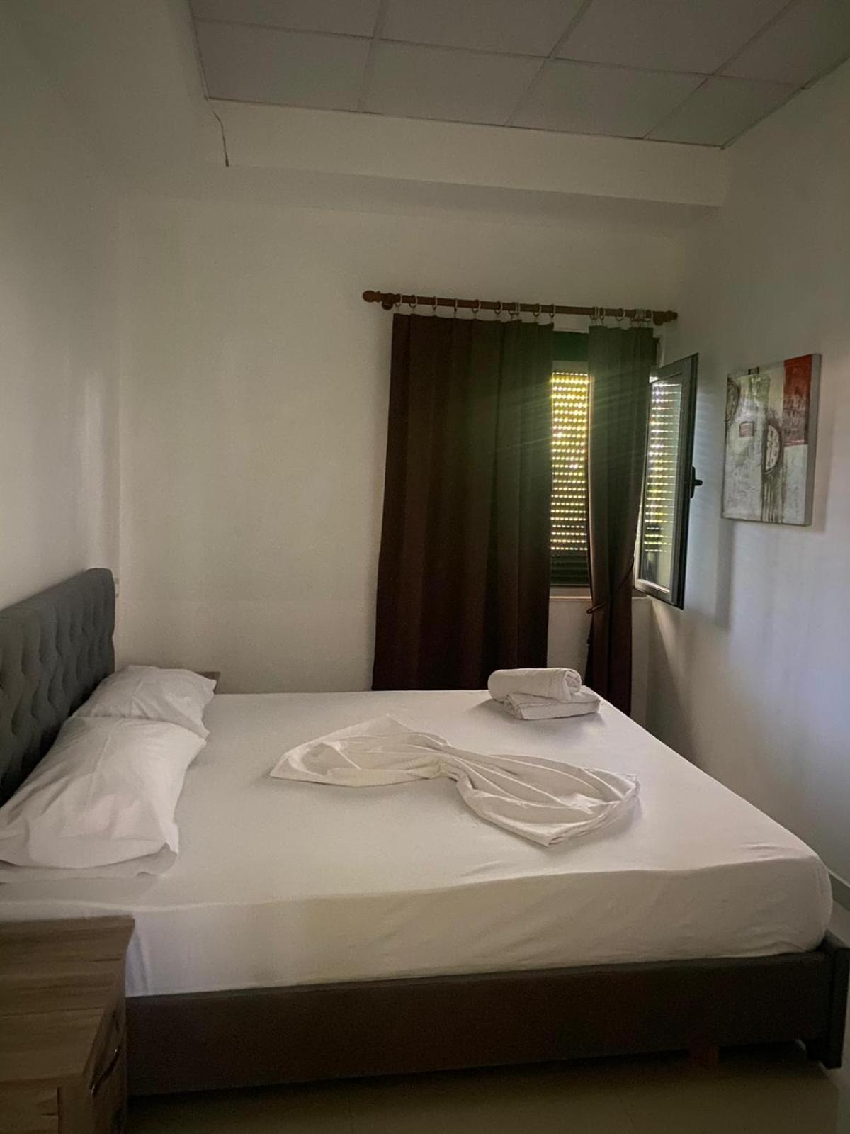 Amma Apartment 2 In Tirana Eksteriør billede